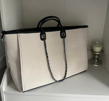 Load image into Gallery viewer, Large Weekend Tote Bag