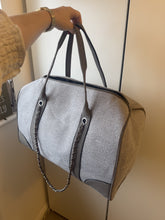 Load image into Gallery viewer, Detailed Duffle Bag