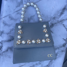 Load image into Gallery viewer, Pearl Handle Handbag